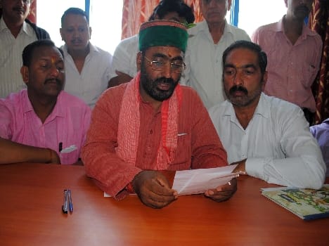 The cities will be supplied by tankers scarcity, Naithani