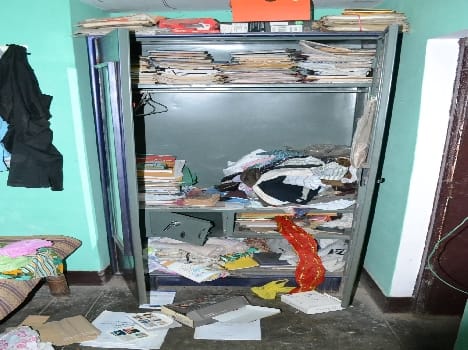 JE stolen goods including cash from 