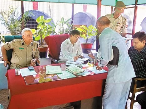 Sir! Accountant demand facility fees