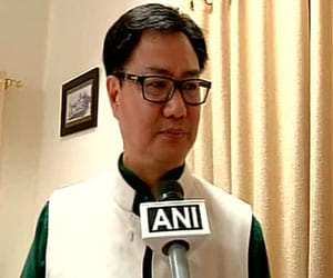 Home Minister's helicopter makes emergency landing in Hindon.