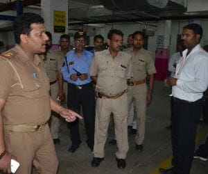 Bomb in Lucknow mall becomes rumour.