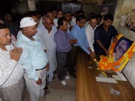 VN Singh's death anniversary was celebrated