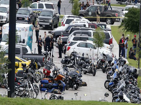 bikers gang shooting, nine people dead