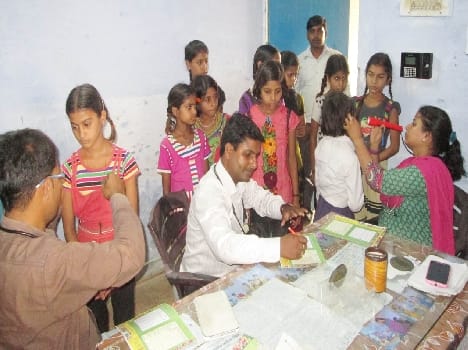 Doctors treat the daughters