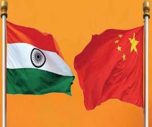 china puts up ads showing environmental problems in India