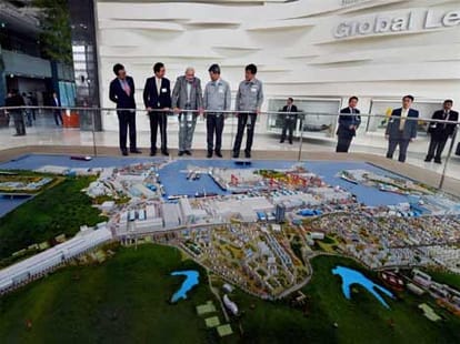 what is status of narendra modi's dream project smart cities in india?