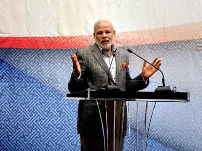 the economist says pm narendra modi in one man band