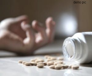 boy commit suicide in rishikesh.