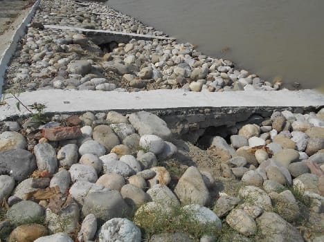 Despite spends millions of subsidence began pitching canal