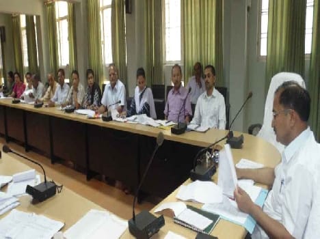 Czech schools the SDM, Tehsildar: DM