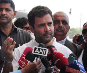 rahul says, Modi will take not an inch of land