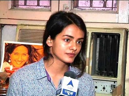 Dr. Sharma molests Shikha Joshi at Brest Transplant