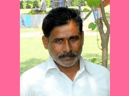 ias officer sent jail to gardener for disturbing during yoga