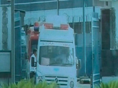 Lever brought from lucknow, reaches hospital from airport in 11 minutes