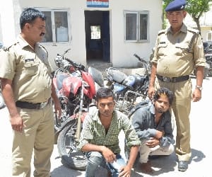 arrested of bike thieves, on student of inter