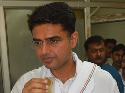 Congress gives one year report card of Modi govt.