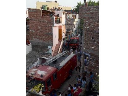 Fire in furniture shop in Lucknow.