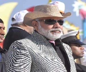Mukul Vasnik alleged Modi govt on security of country.