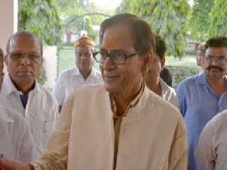 vidhan Parishad cameti Reched Varanasi
