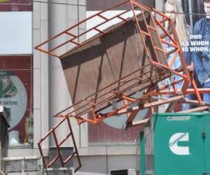 employee fall from building, died.