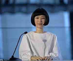 Robo read the weather News