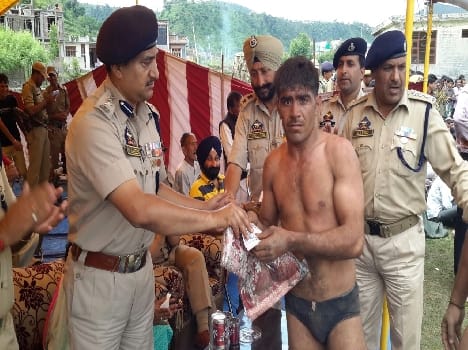 kala khan won first wrestling