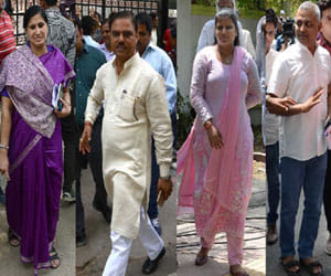 kejriwal team is willing to take on directly from the center
