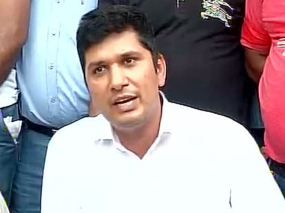 Manish sisidoiya comment on PM modi