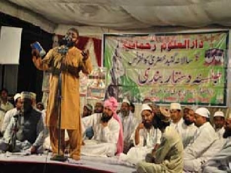 Kalam presenting Shayraen tied Sama