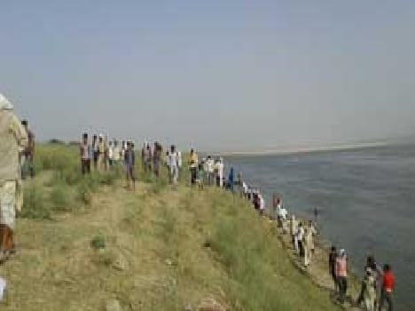 The young man bathing in the Ganges dipped