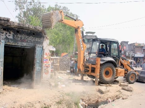 pathankot, JCB, illigal, construction, shop