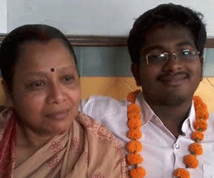 know the toppers name of cbse