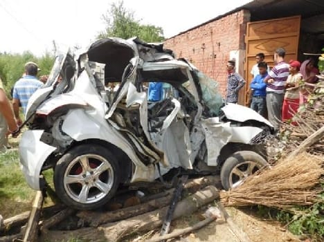 swift accident una nangal, four died.