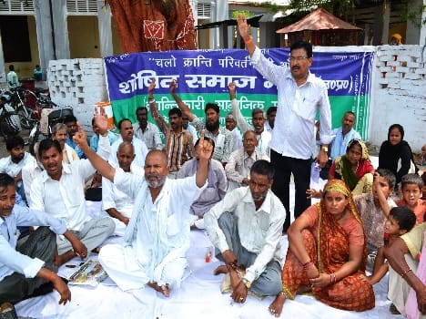 The couple started again The Satyagraha