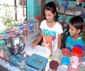 uttarakhand board 12th topper anajali rawat.