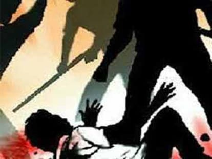 A coaching manager attacked and looted in Lucknow.