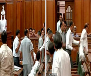 Delhi Assembly special session begins