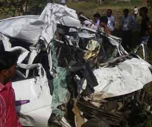 5 killed in a road accident