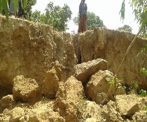 Masons from crushed under rock, death