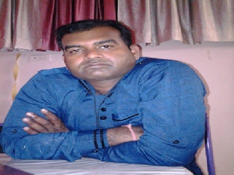 accused sub inspector calls to Esha's brother 