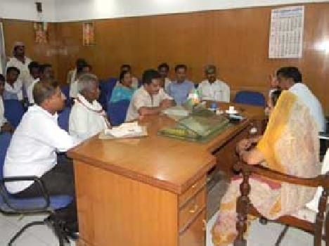 Municipality workers returned to work after negotiations