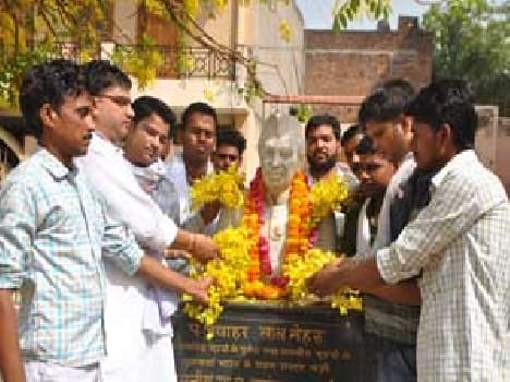 Tribute to Pandit Nehru