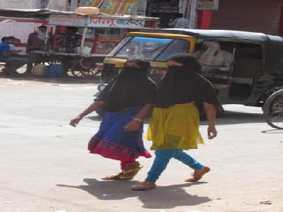 2005 people died due to heat stroke and summer