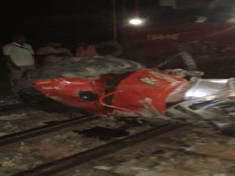 train tractor accident
