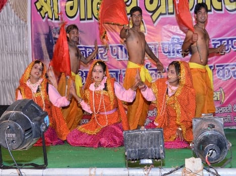 ... O Hima wake of Camp Six Theru jalebi.Restrict Dab