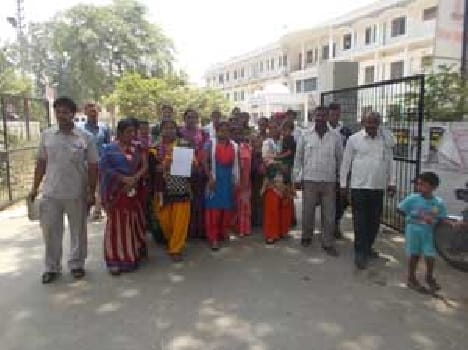 Outstanding arrears to pay honorarium performance
