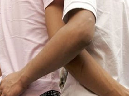 because of homosexual relationship policeman was murdered