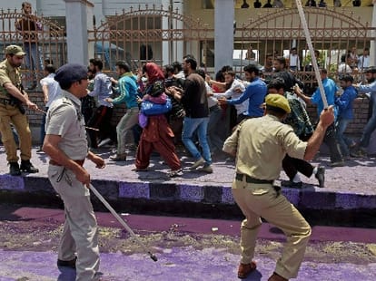 contractual employees hold protests against the PDP govt in srinagar