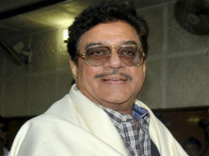 satrughan sinha says i'm not able for minister