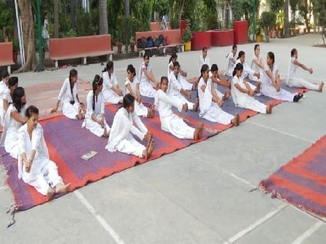 Yoga keeps illnesses away